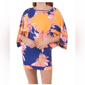 🎉LAST PIECE 🎉 TRINA TURK
Breeze Swim Tunic Cover-Up